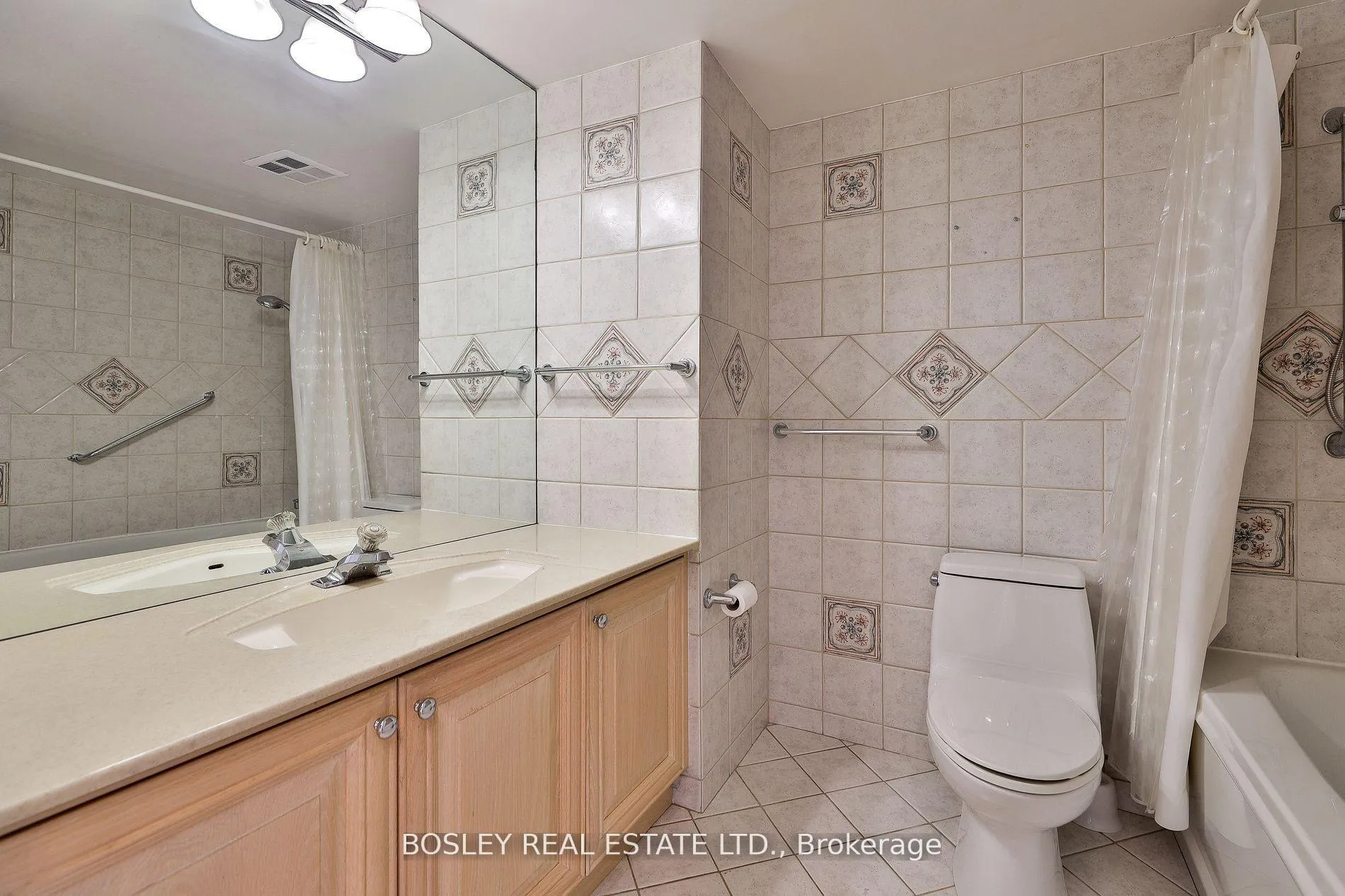 Photo 15 of Unit 306, 928 Millwood Road, Toronto, Leaside — HOMEH
