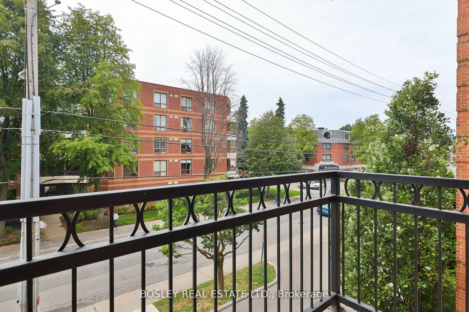 Photo 19 of Unit 306, 928 Millwood Road, Toronto, Leaside — HOMEH