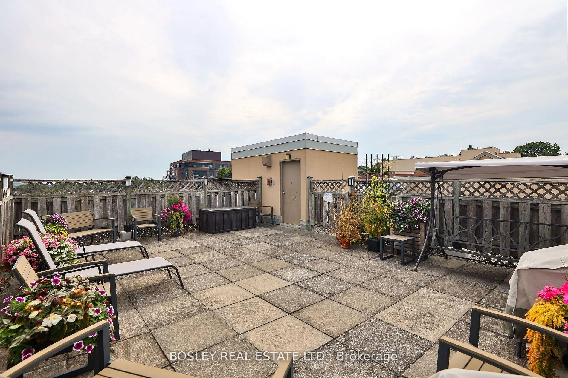 Photo 28 of Unit 306, 928 Millwood Road, Toronto, Leaside — HOMEH