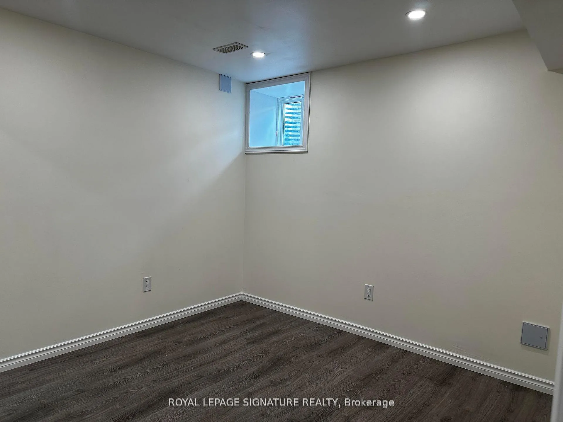 Photo 8 of Unit Bsmt, 104 Stedford Crescent E, Brampton, Northwest Brampton — HOMEH