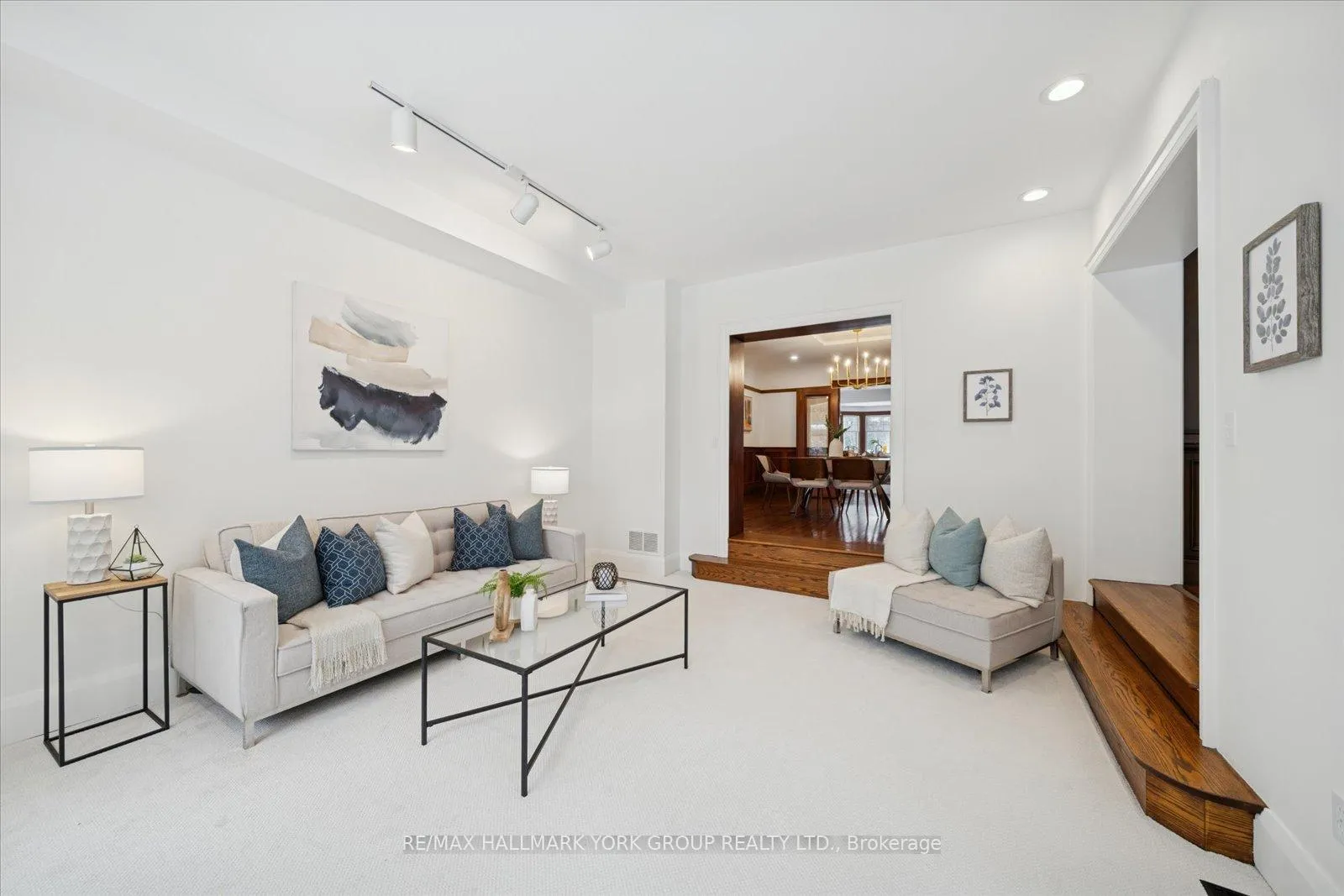 Photo 19 of 77 Joicey Boulevard, Toronto, Bedford Park-Nortown — HOMEH