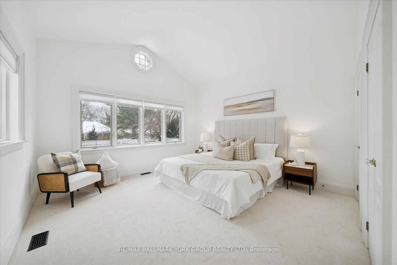Photo 23 of 77 Joicey Boulevard, Toronto, Bedford Park-Nortown — HOMEH