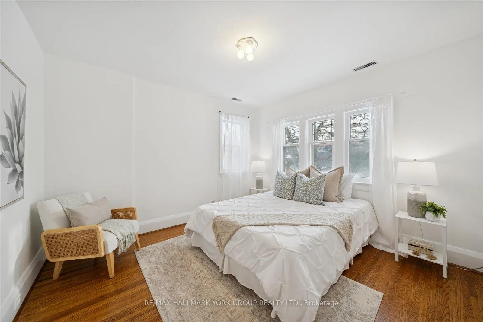 Photo 26 of 77 Joicey Boulevard, Toronto, Bedford Park-Nortown — HOMEH