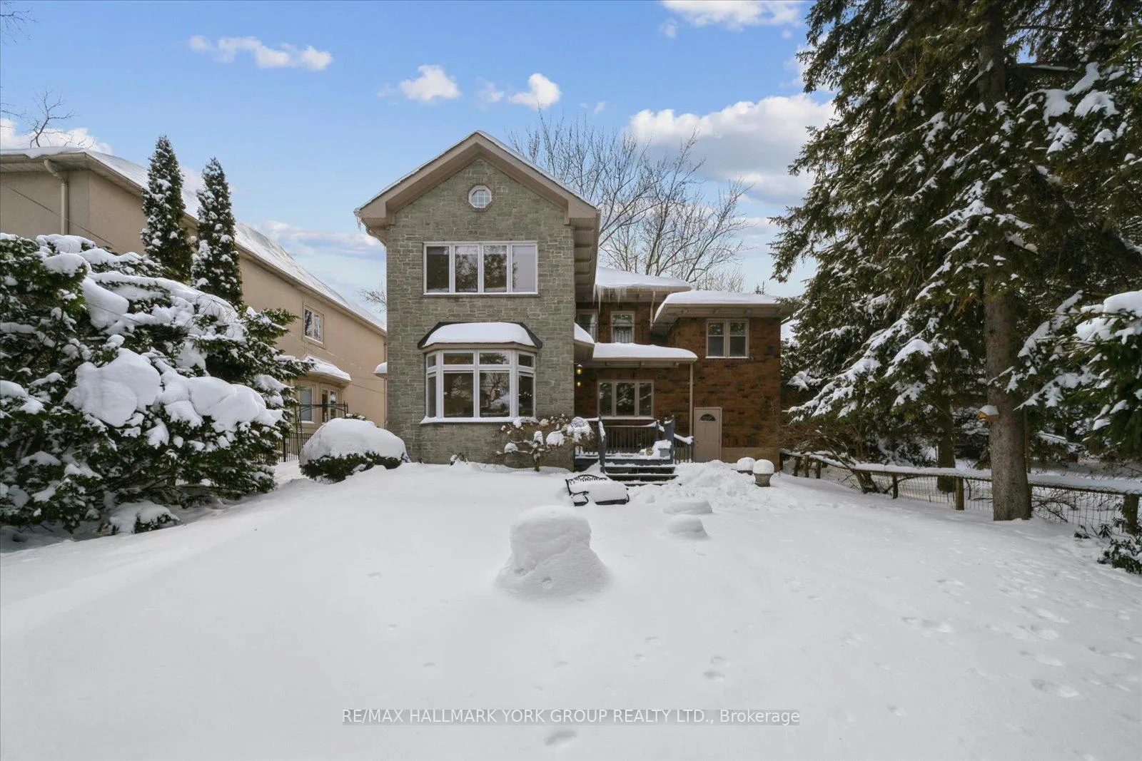 Photo 37 of 77 Joicey Boulevard, Toronto, Bedford Park-Nortown — HOMEH