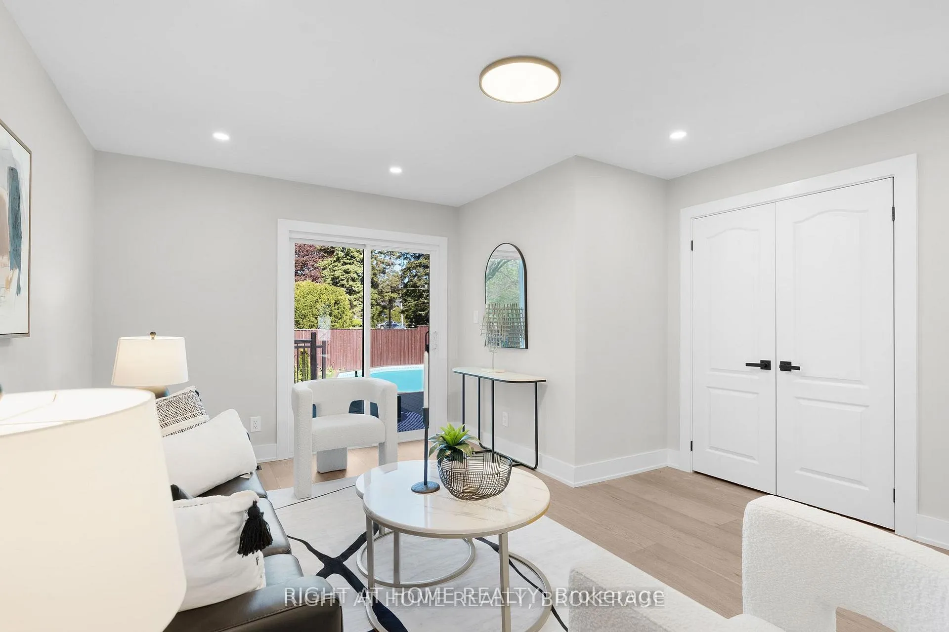 Photo 17 of Unit UPPER, 347 Mapledene Drive, Hamilton, Ancaster — HOMEH