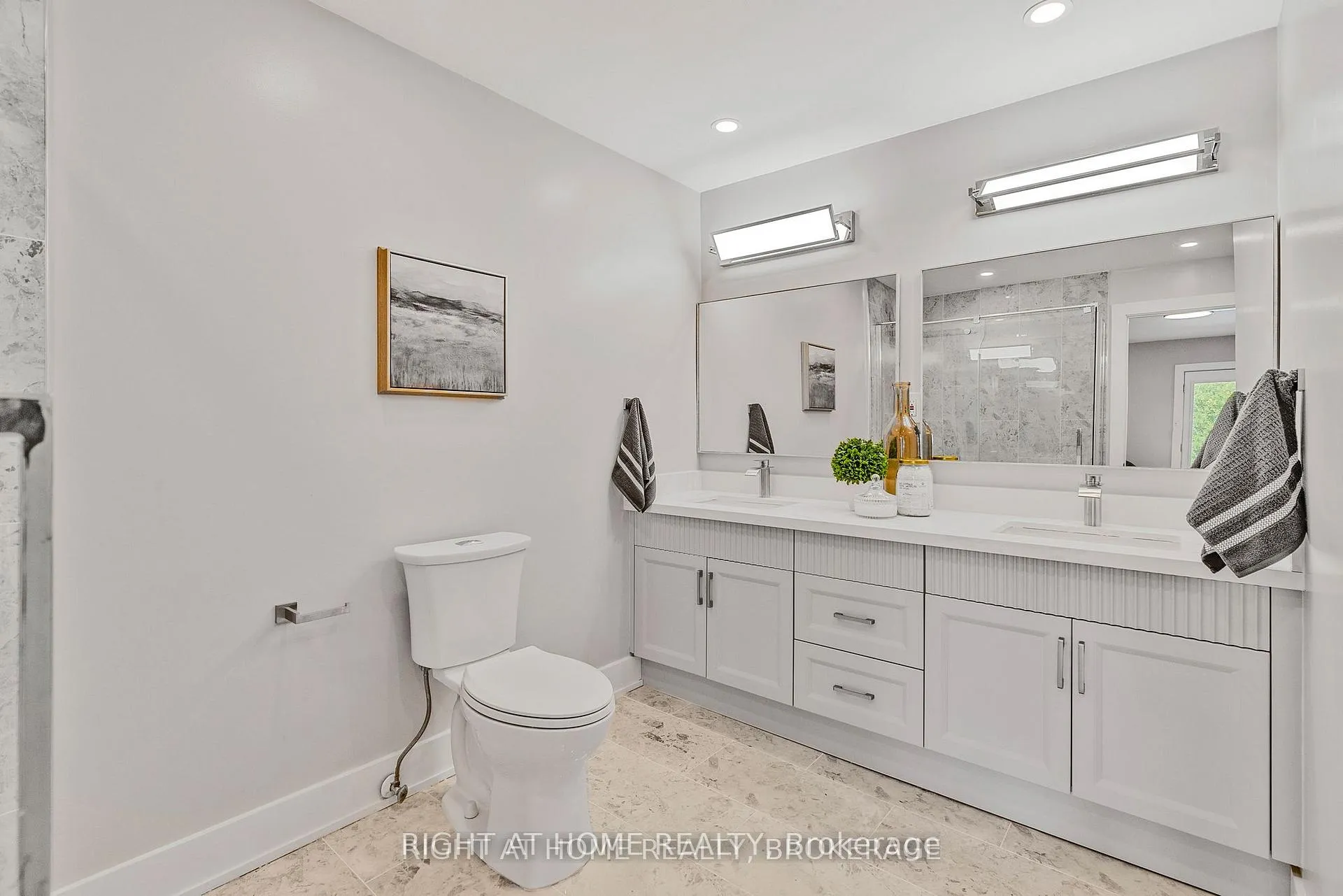 Photo 22 of Unit UPPER, 347 Mapledene Drive, Hamilton, Ancaster — HOMEH