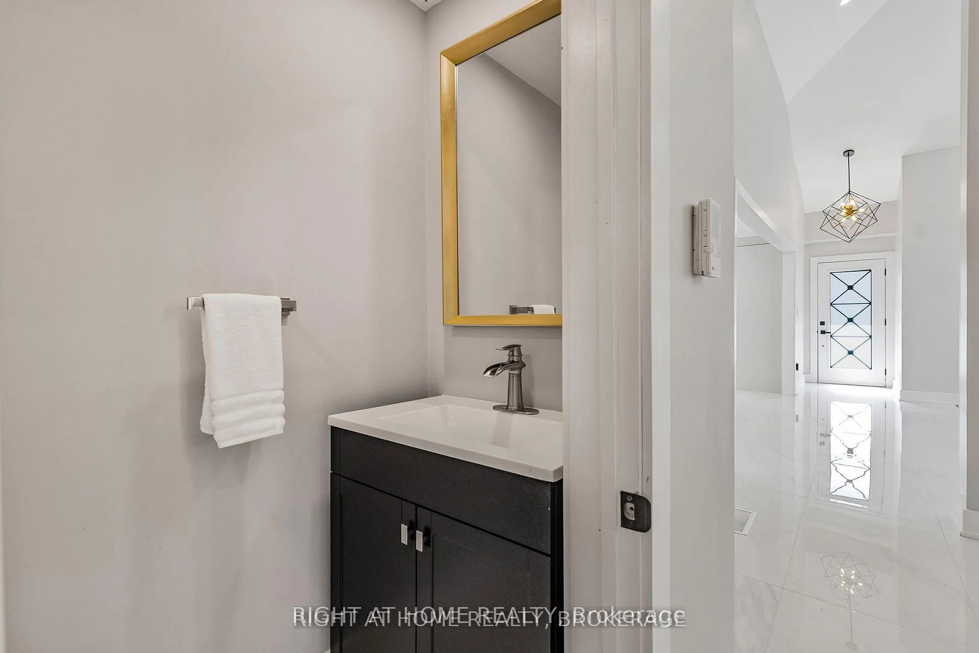 Photo 24 of Unit UPPER, 347 Mapledene Drive, Hamilton, Ancaster — HOMEH
