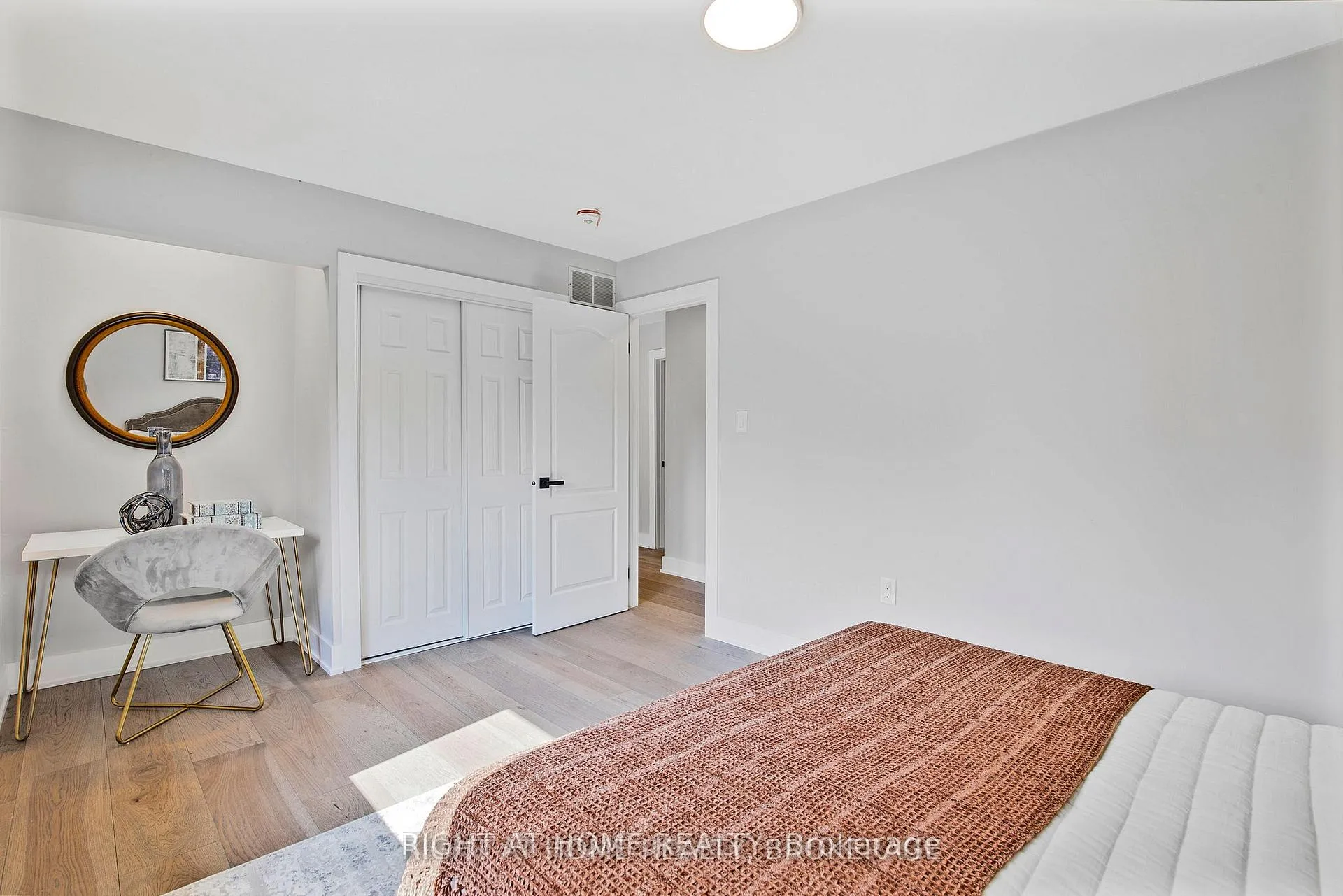Photo 29 of Unit UPPER, 347 Mapledene Drive, Hamilton, Ancaster — HOMEH