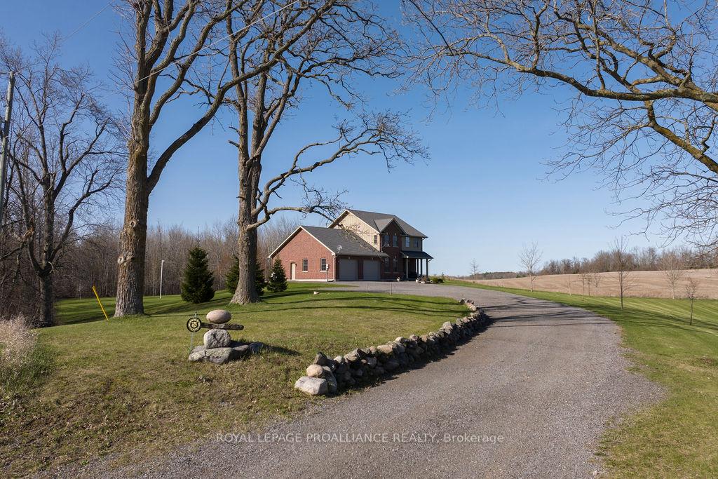 Photo 1 of 260 Smith Road, Belleville, Thurlow Ward — HOMEH