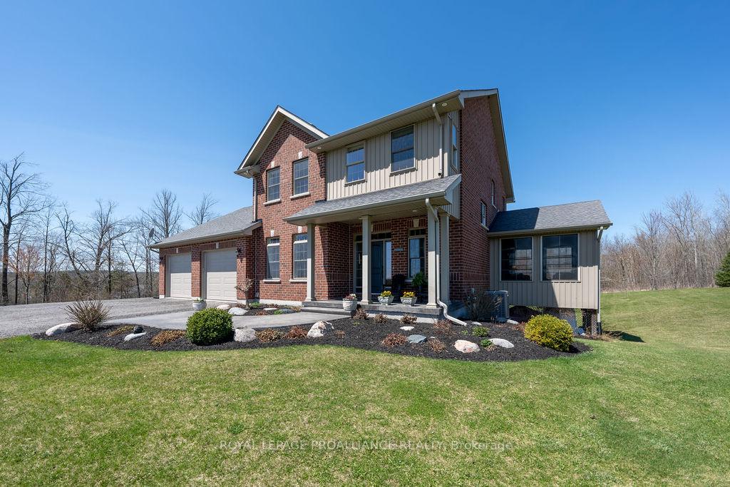 Photo 3 of 260 Smith Road, Belleville, Thurlow Ward — HOMEH