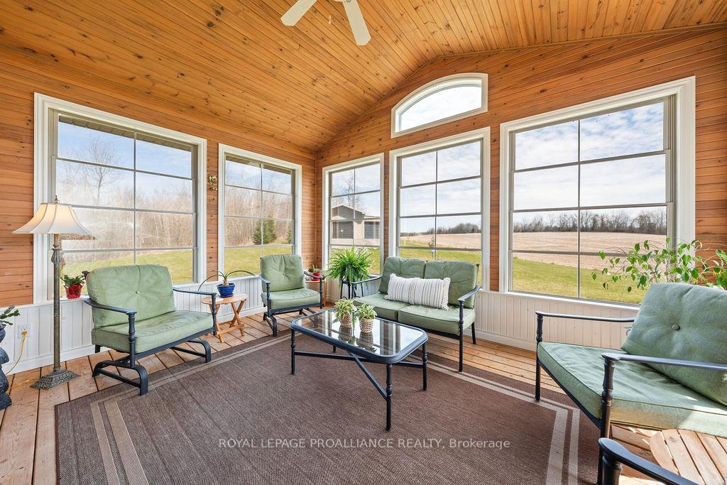 Photo 10 of 260 Smith Road, Belleville, Thurlow Ward — HOMEH