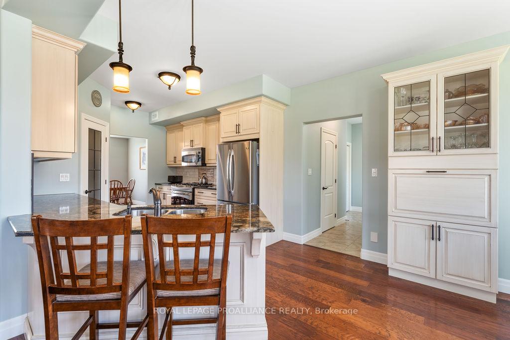 Photo 14 of 260 Smith Road, Belleville, Thurlow Ward — HOMEH