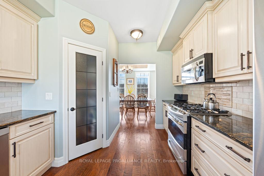 Photo 16 of 260 Smith Road, Belleville, Thurlow Ward — HOMEH