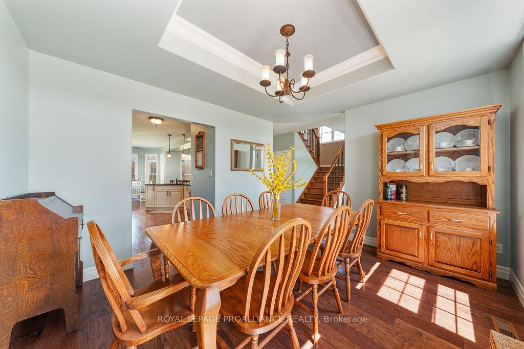 Photo 18 of 260 Smith Road, Belleville, Thurlow Ward — HOMEH
