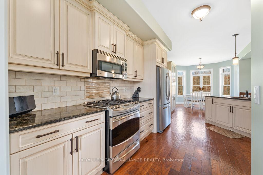 Photo 19 of 260 Smith Road, Belleville, Thurlow Ward — HOMEH
