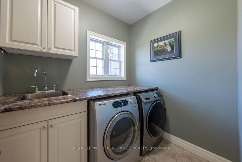 Photo 22 of 260 Smith Road, Belleville, Thurlow Ward — HOMEH