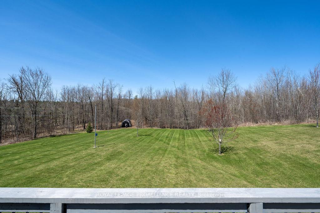 Photo 25 of 260 Smith Road, Belleville, Thurlow Ward — HOMEH