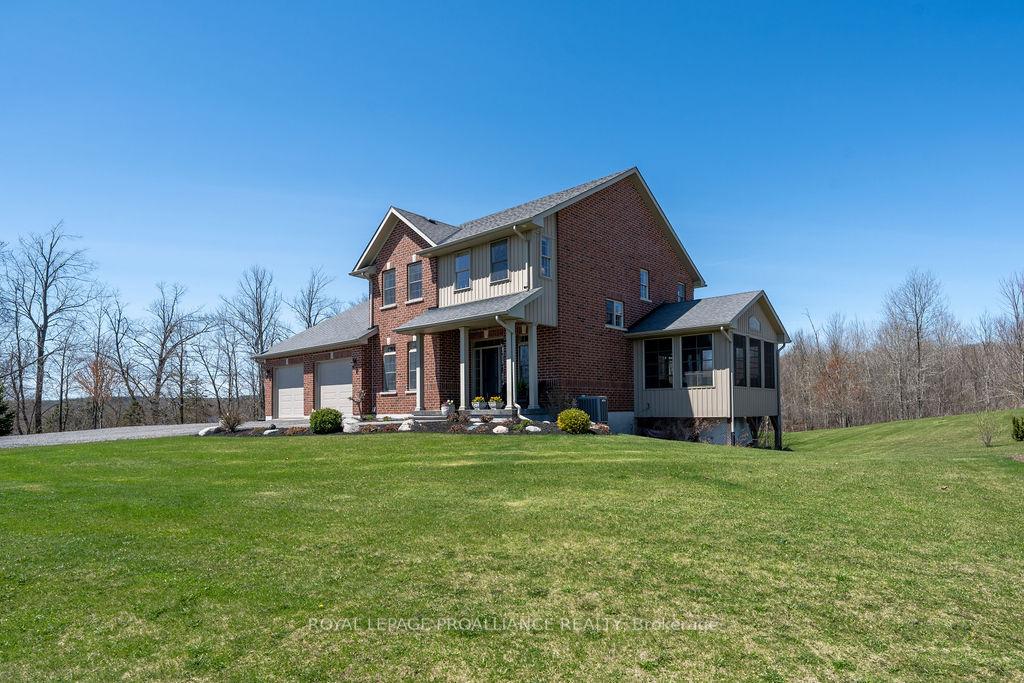 Photo 49 of 260 Smith Road, Belleville, Thurlow Ward — HOMEH