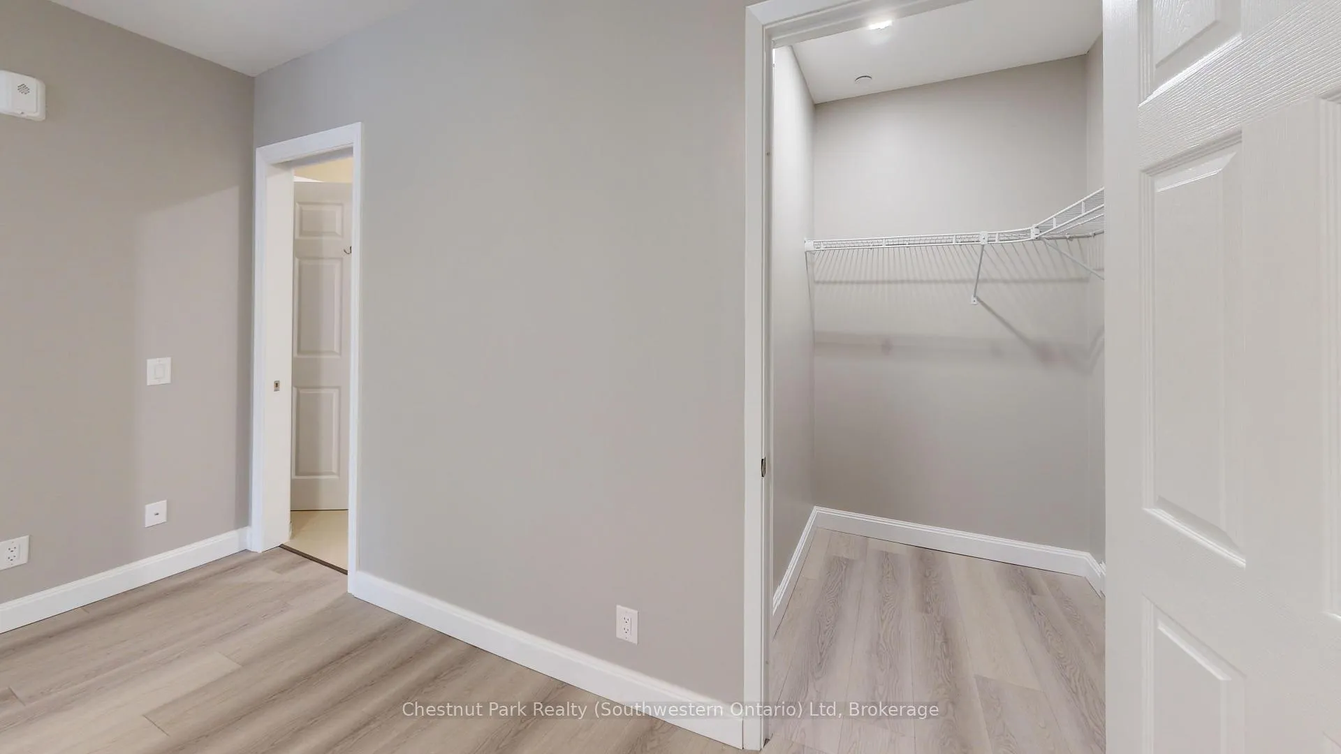 Photo 6 of Unit 214, 2 Quebec Street, Guelph, Exhibition Park — HOMEH