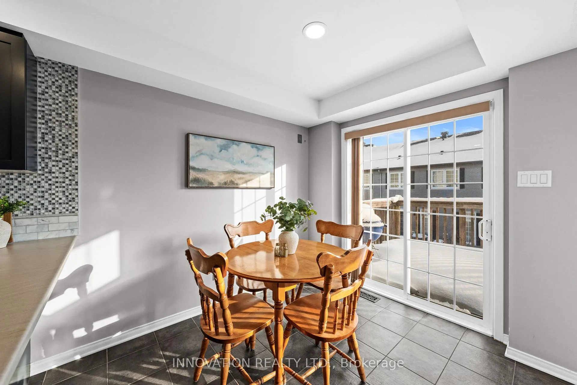 Photo 9 of 565 Dalewood Crescent, Ottawa, Stittsville (South) — HOMEH
