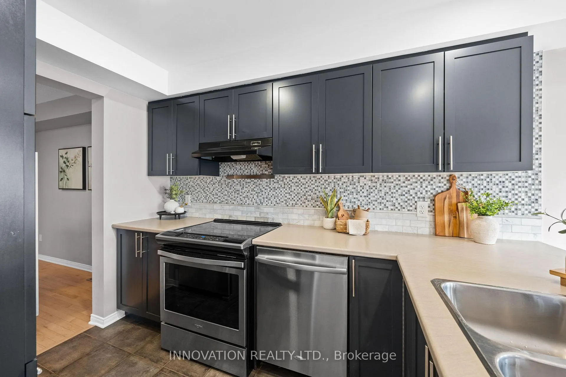 Photo 12 of 565 Dalewood Crescent, Ottawa, Stittsville (South) — HOMEH
