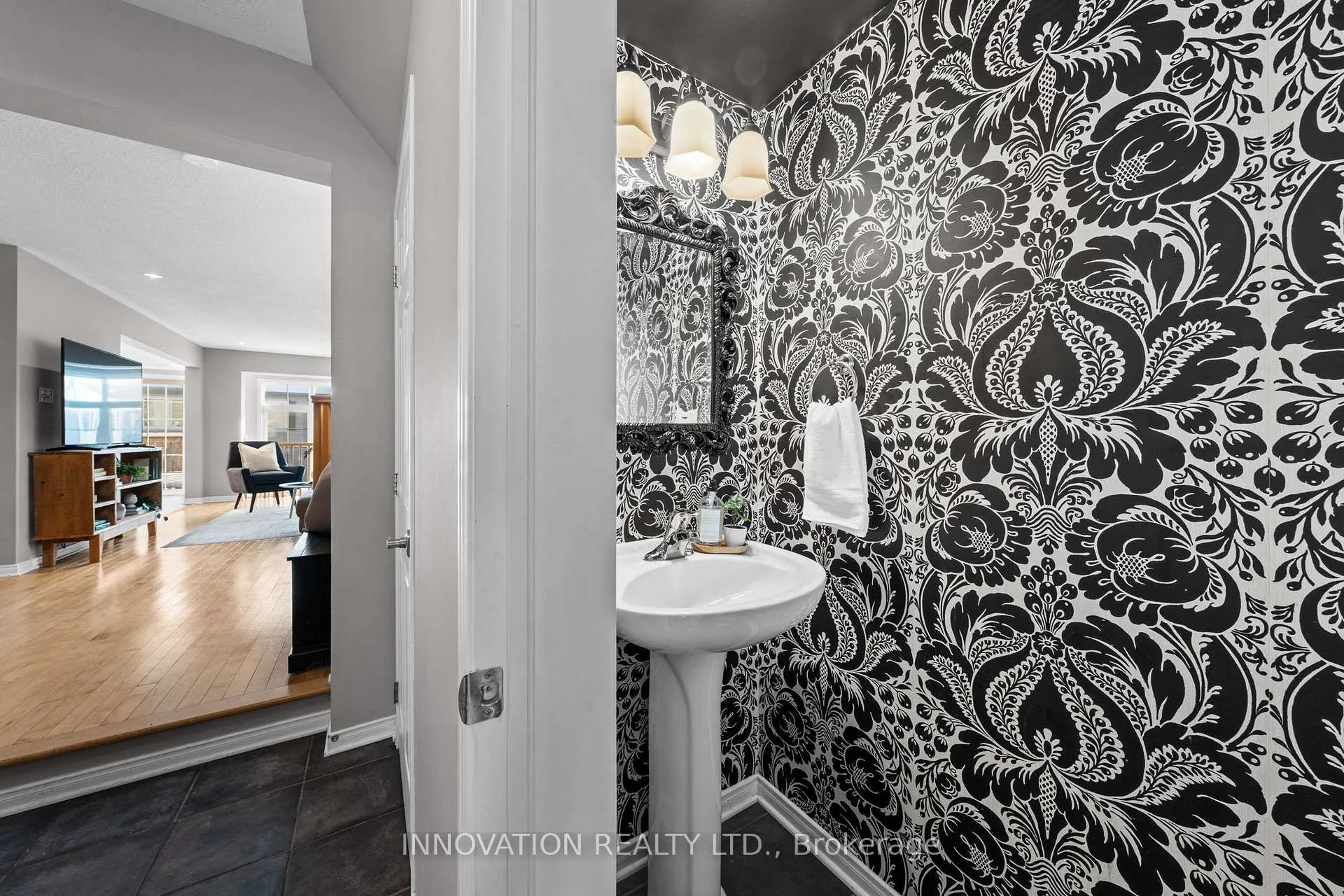 Photo 15 of 565 Dalewood Crescent, Ottawa, Stittsville (South) — HOMEH