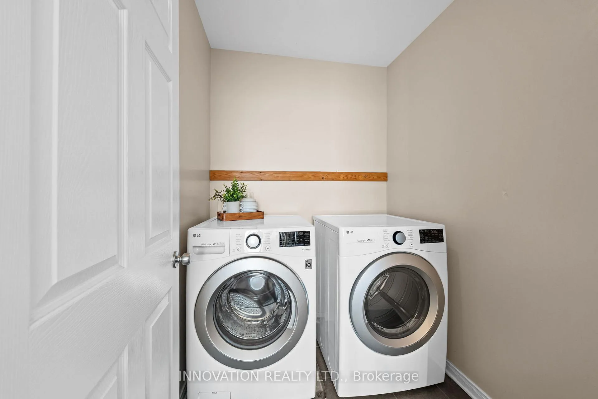 Photo 25 of 565 Dalewood Crescent, Ottawa, Stittsville (South) — HOMEH