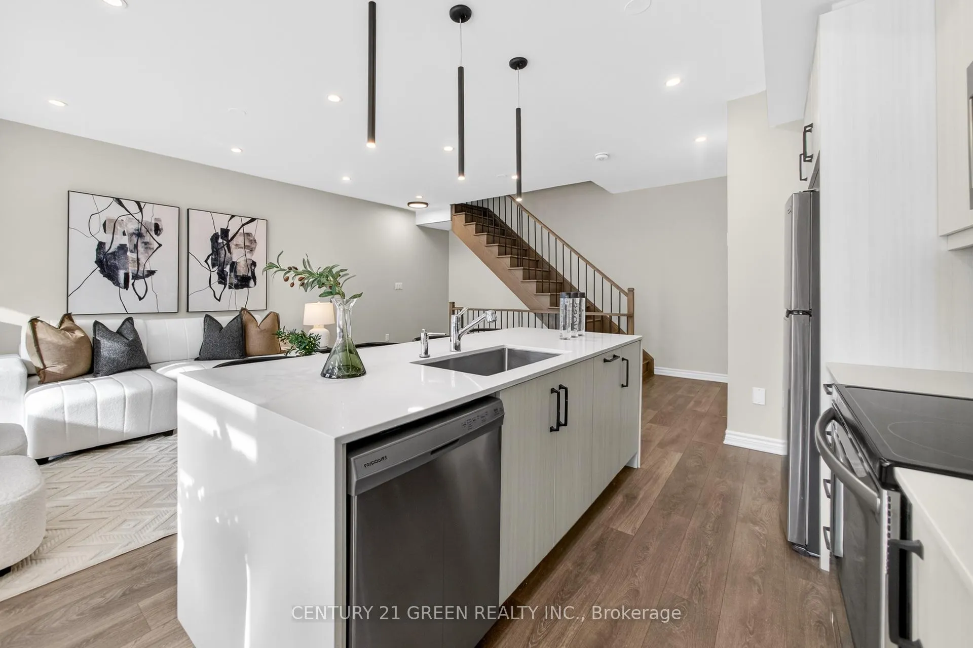 Photo 30 of 1166 Lloyd Landing Drive E, Milton, Ford — HOMEH