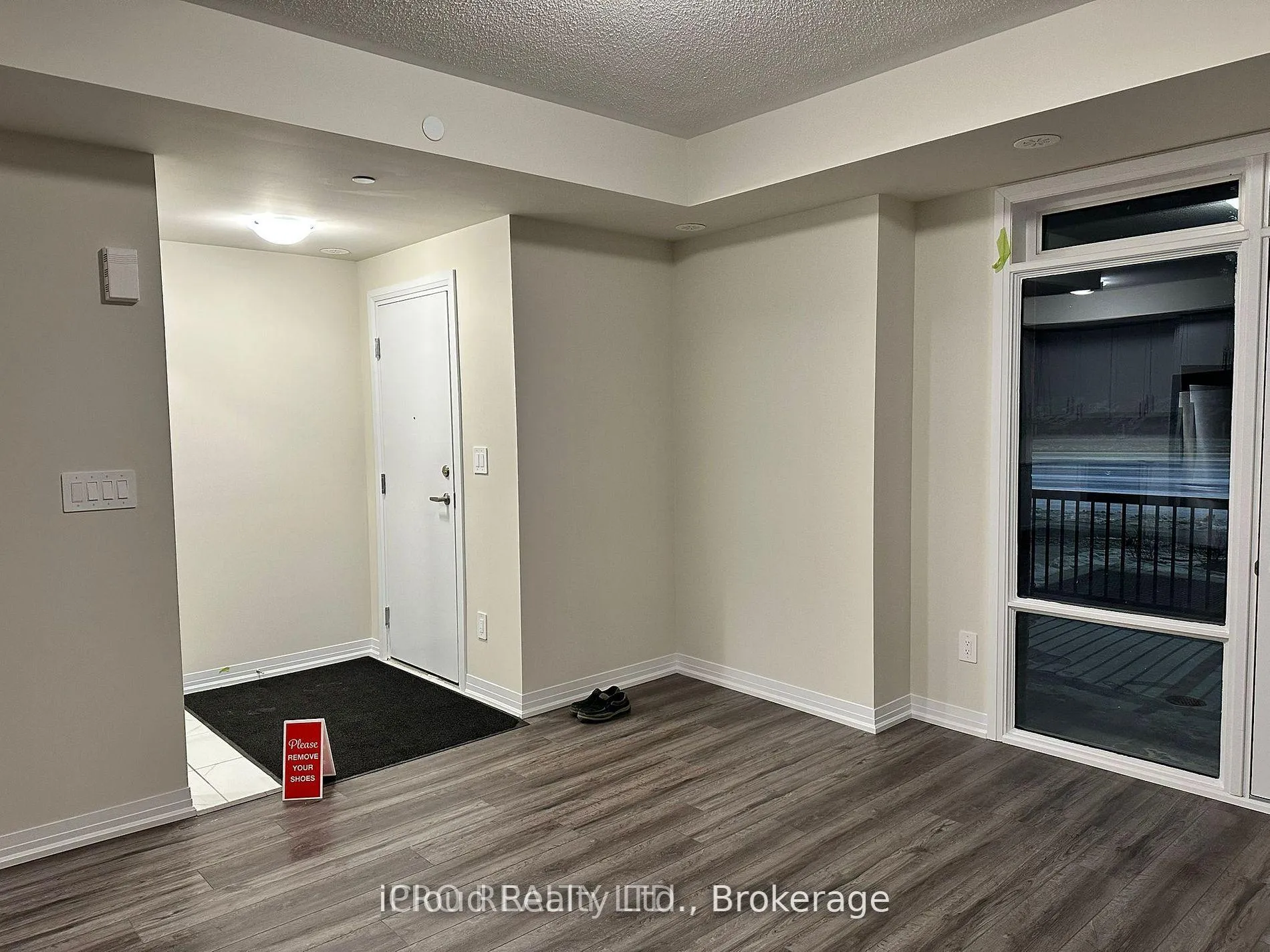 Photo 6 of Unit 121, 1585 Rose Way, Milton, Cobban — HOMEH