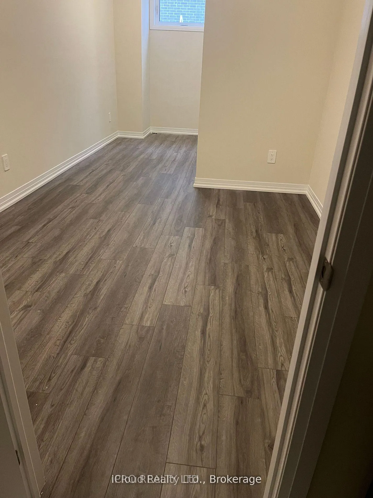 Photo 13 of Unit 121, 1585 Rose Way, Milton, Cobban — HOMEH