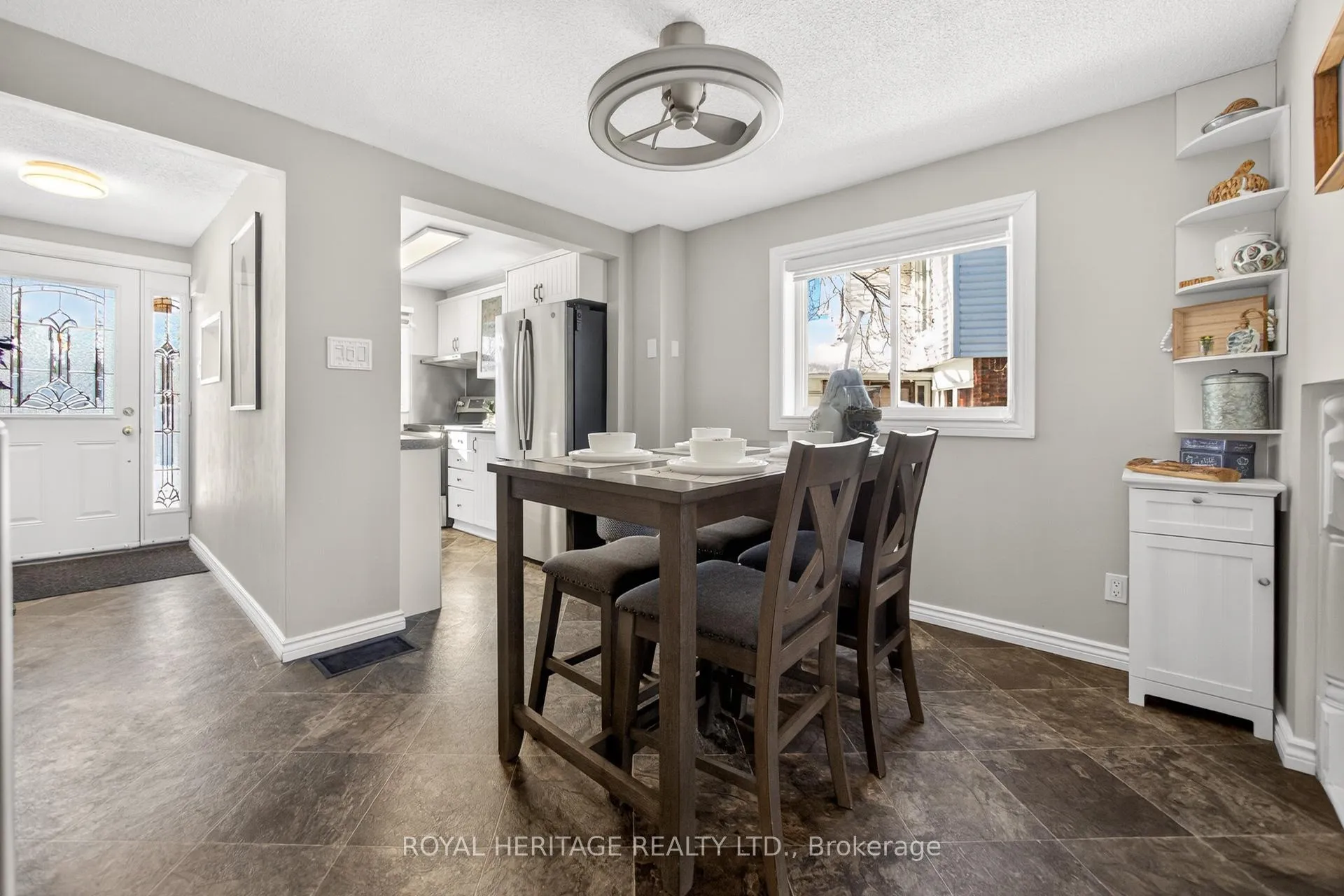 Photo 6 of 535 Shingle Bridge Place, Cambridge — HOMEH