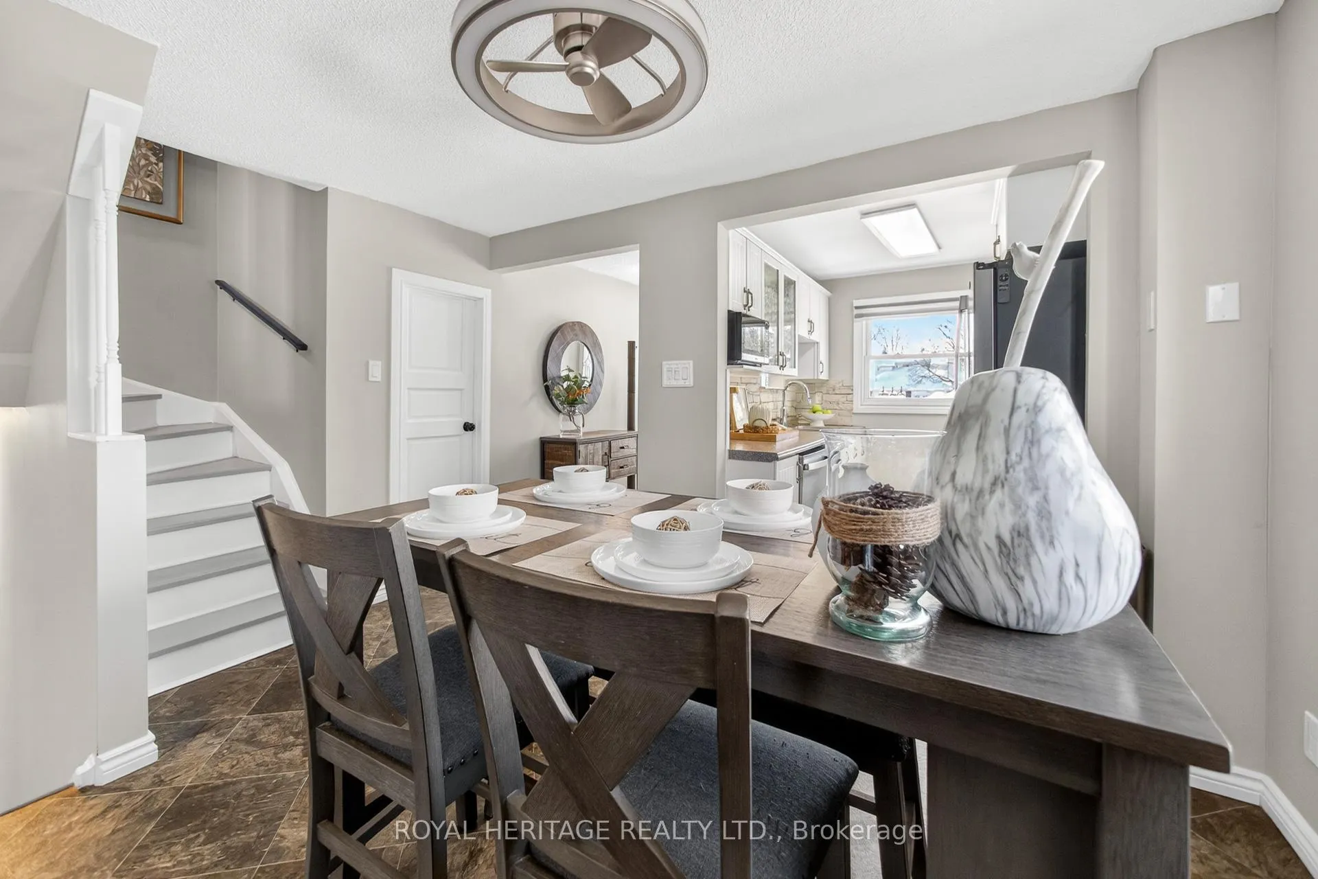 Photo 7 of 535 Shingle Bridge Place, Cambridge — HOMEH
