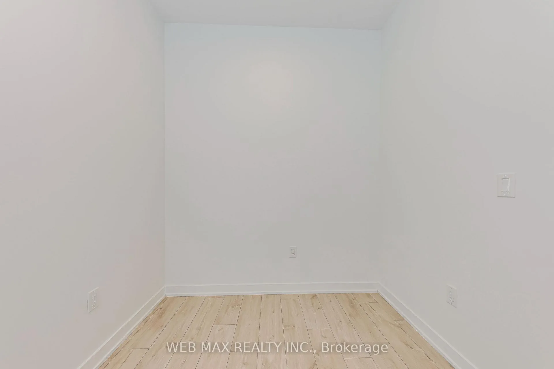 Photo 7 of Unit 802, 750 Whitlock Avenue, Milton, Cobban — HOMEH