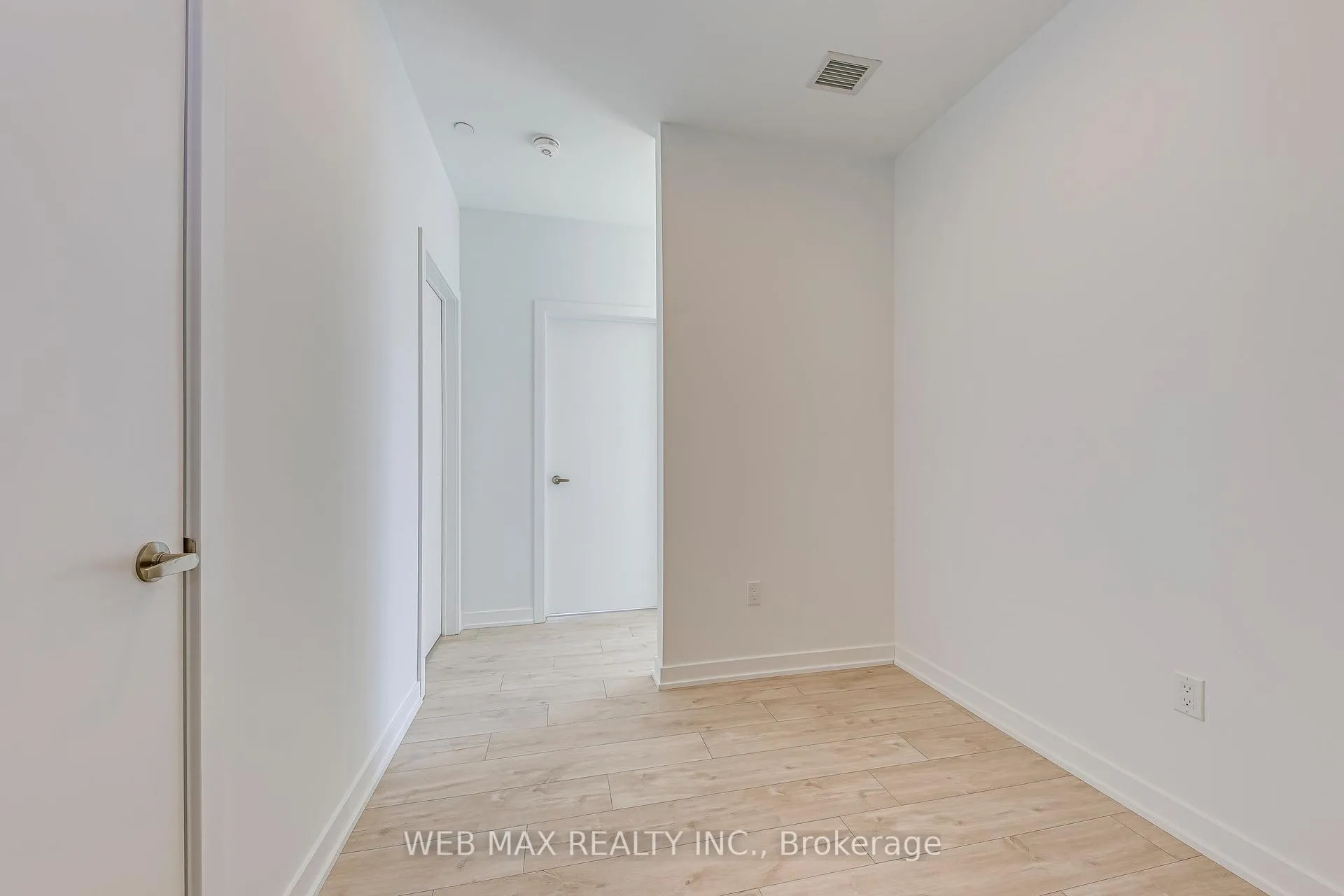 Photo 8 of Unit 802, 750 Whitlock Avenue, Milton, Cobban — HOMEH