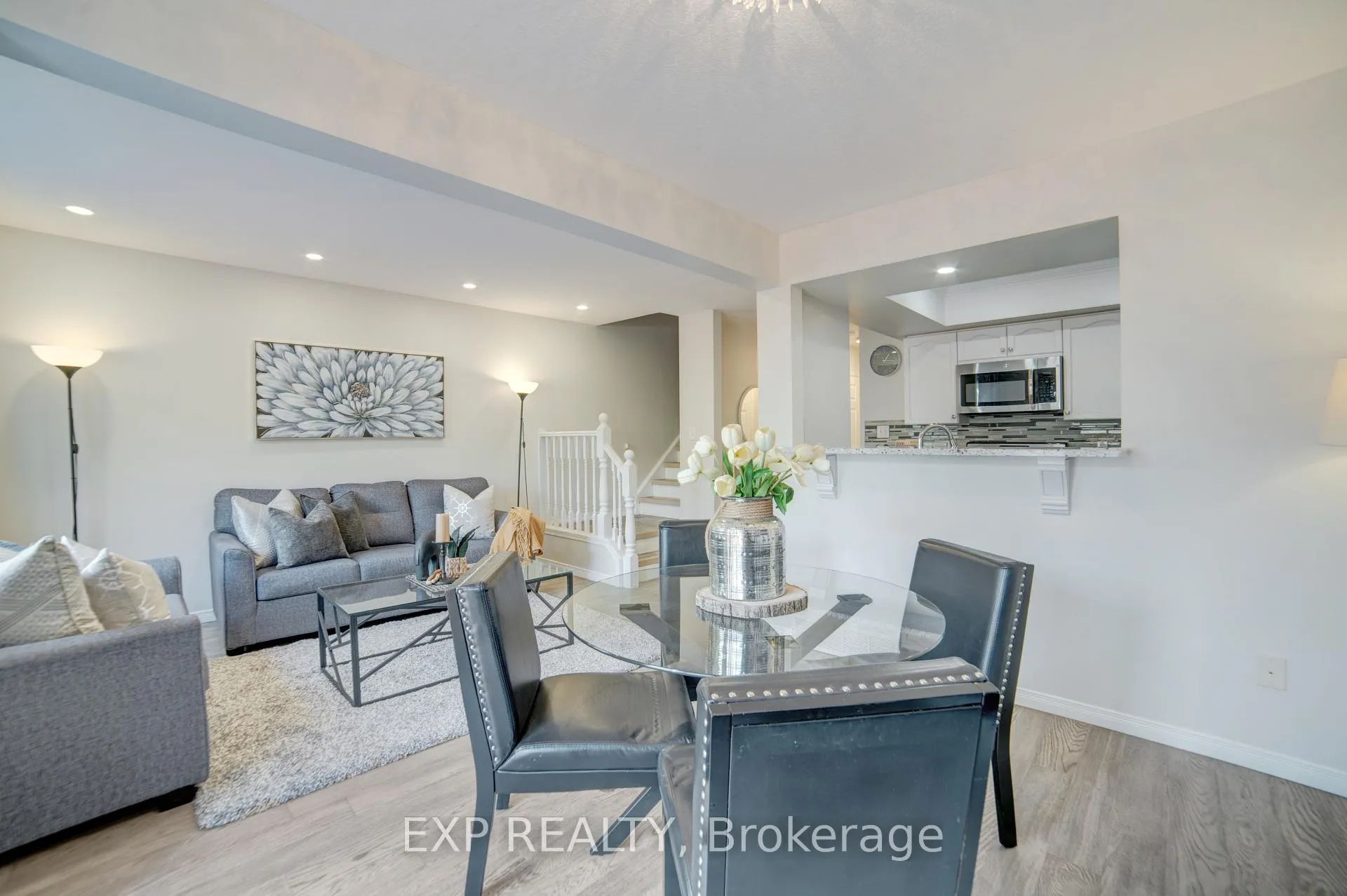 Photo 7 of Unit 26, 30 Bryan Court W, Kitchener — HOMEH