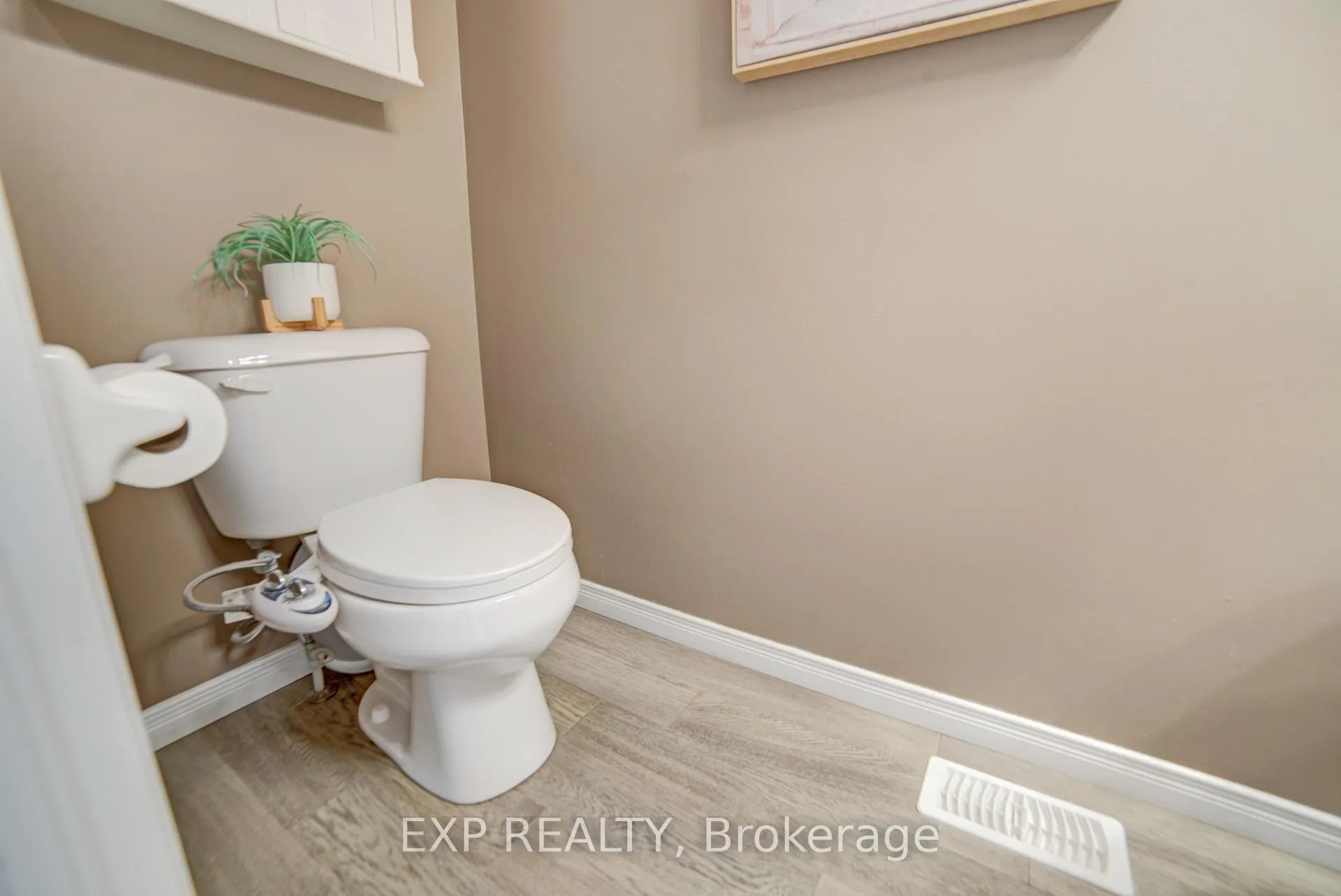 Photo 12 of Unit 26, 30 Bryan Court W, Kitchener — HOMEH