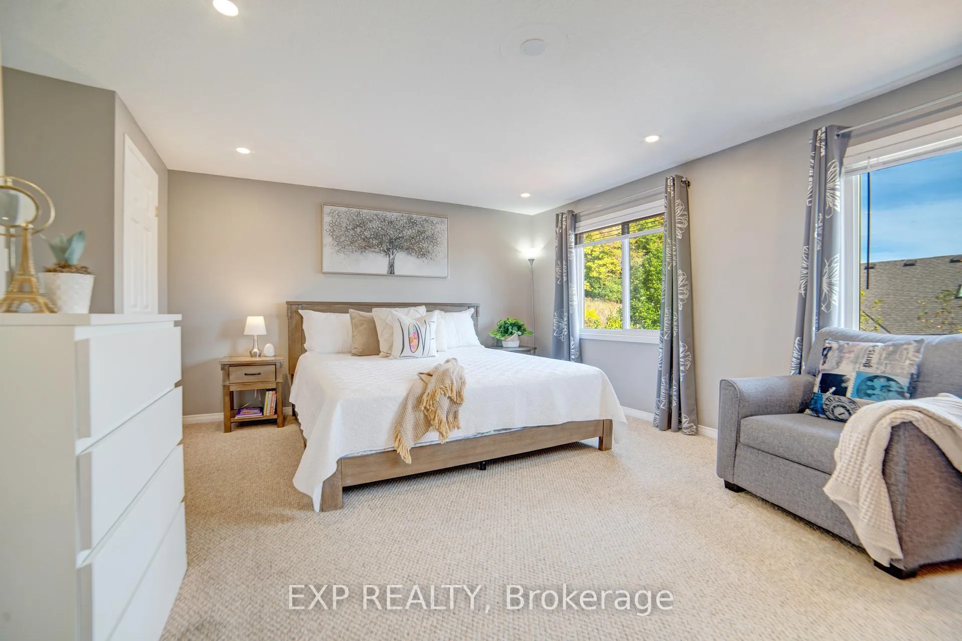 Photo 19 of Unit 26, 30 Bryan Court W, Kitchener — HOMEH