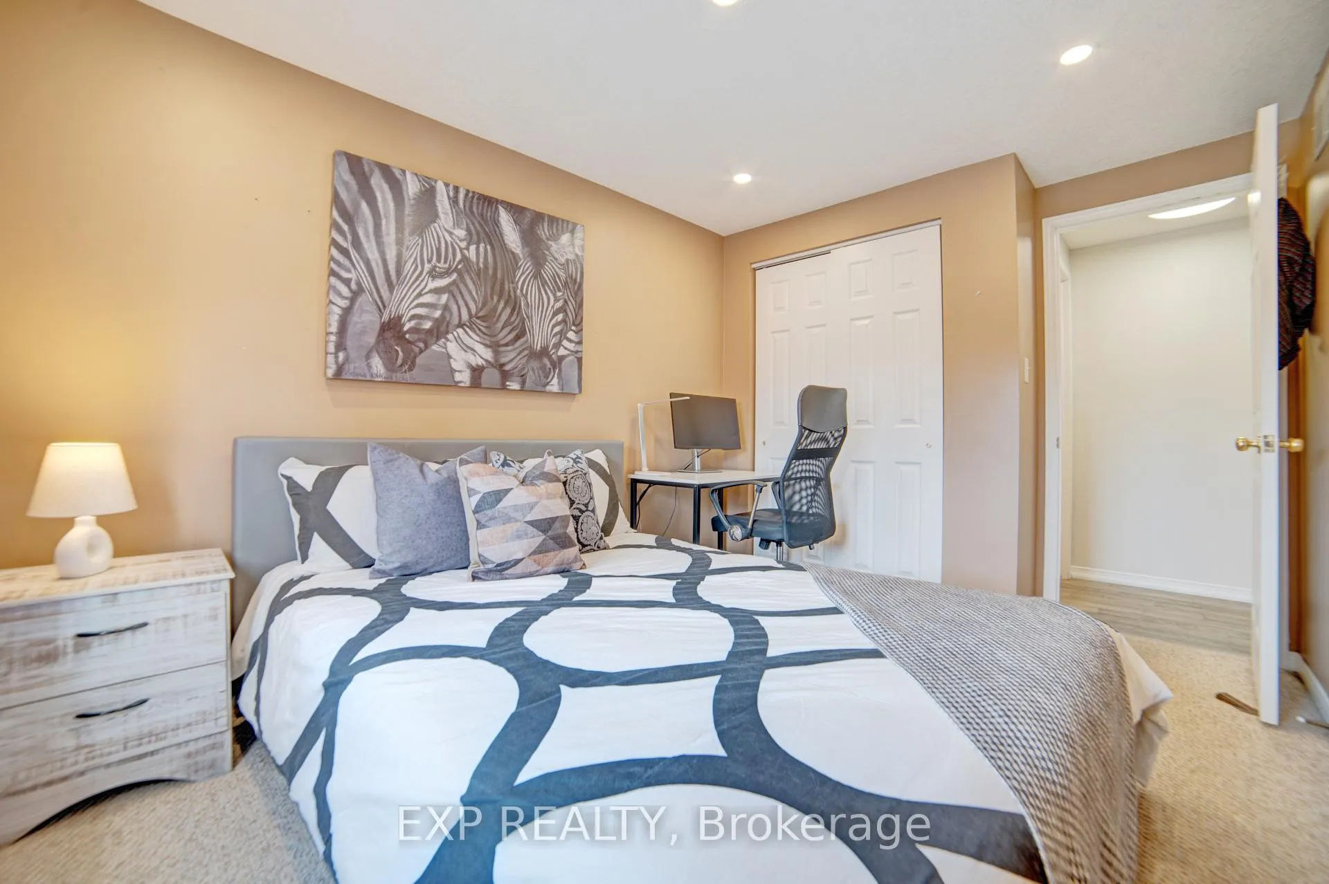 Photo 28 of Unit 26, 30 Bryan Court W, Kitchener — HOMEH
