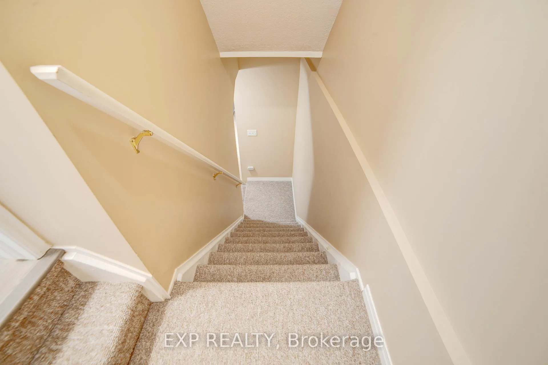 Photo 30 of Unit 26, 30 Bryan Court W, Kitchener — HOMEH