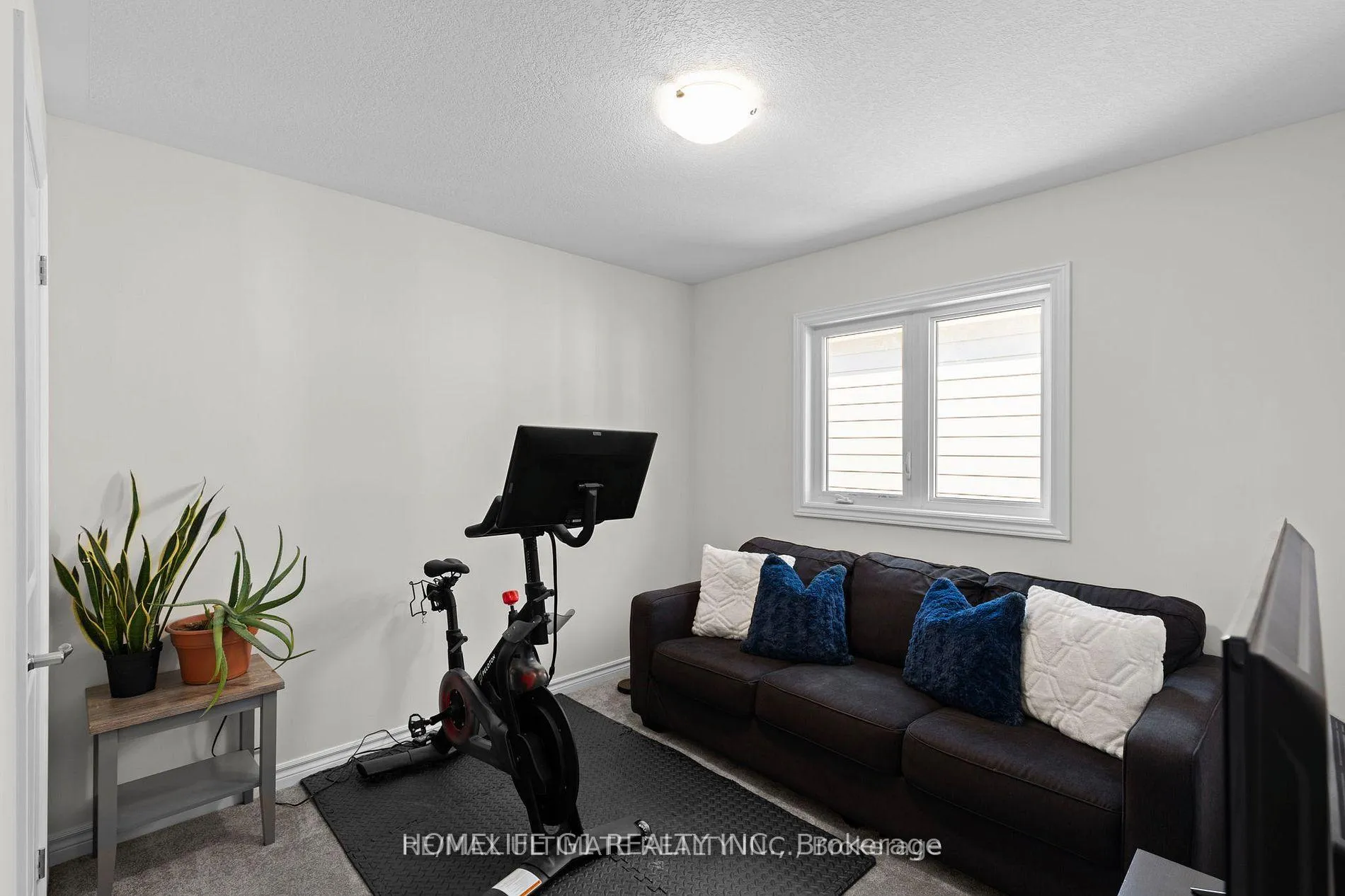 Photo 15 of 340 Mceachern Lane, Gravenhurst, Wood (Gravenhurst) — HOMEH