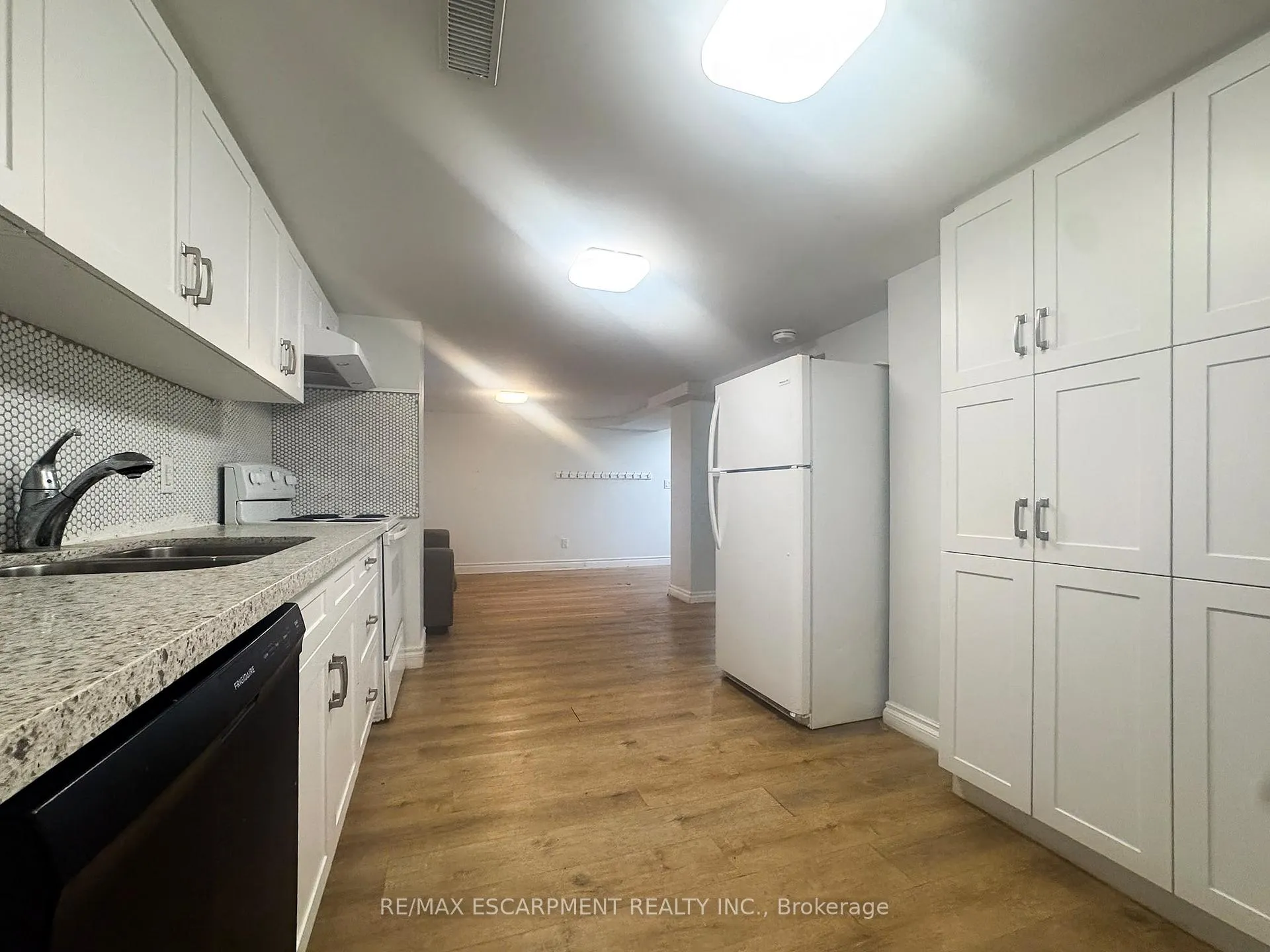 Photo 2 of Unit LOWER, 1328 Sharbot Street, Oshawa, Lakeview — HOMEH