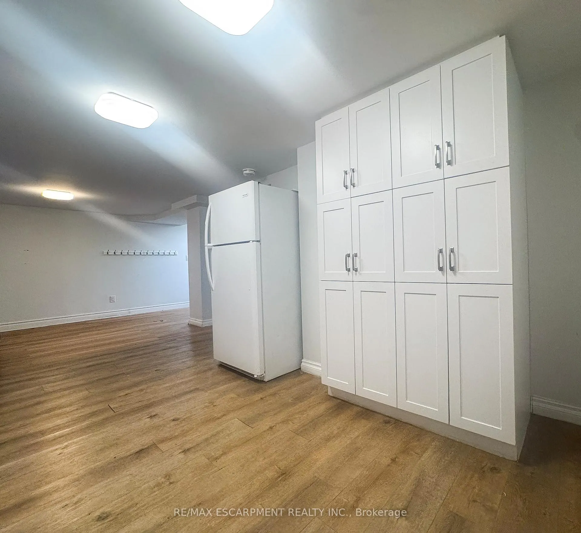 Photo 3 of Unit LOWER, 1328 Sharbot Street, Oshawa, Lakeview — HOMEH