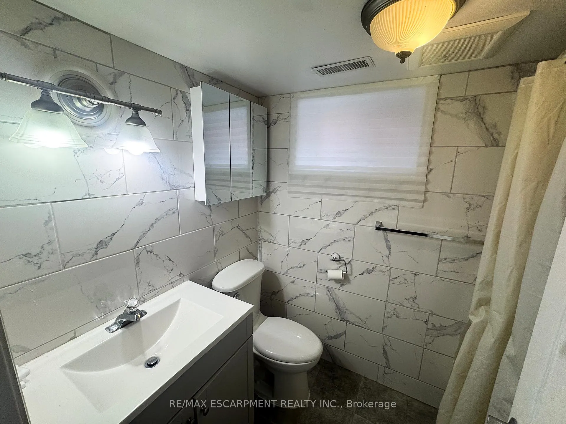 Photo 6 of Unit LOWER, 1328 Sharbot Street, Oshawa, Lakeview — HOMEH