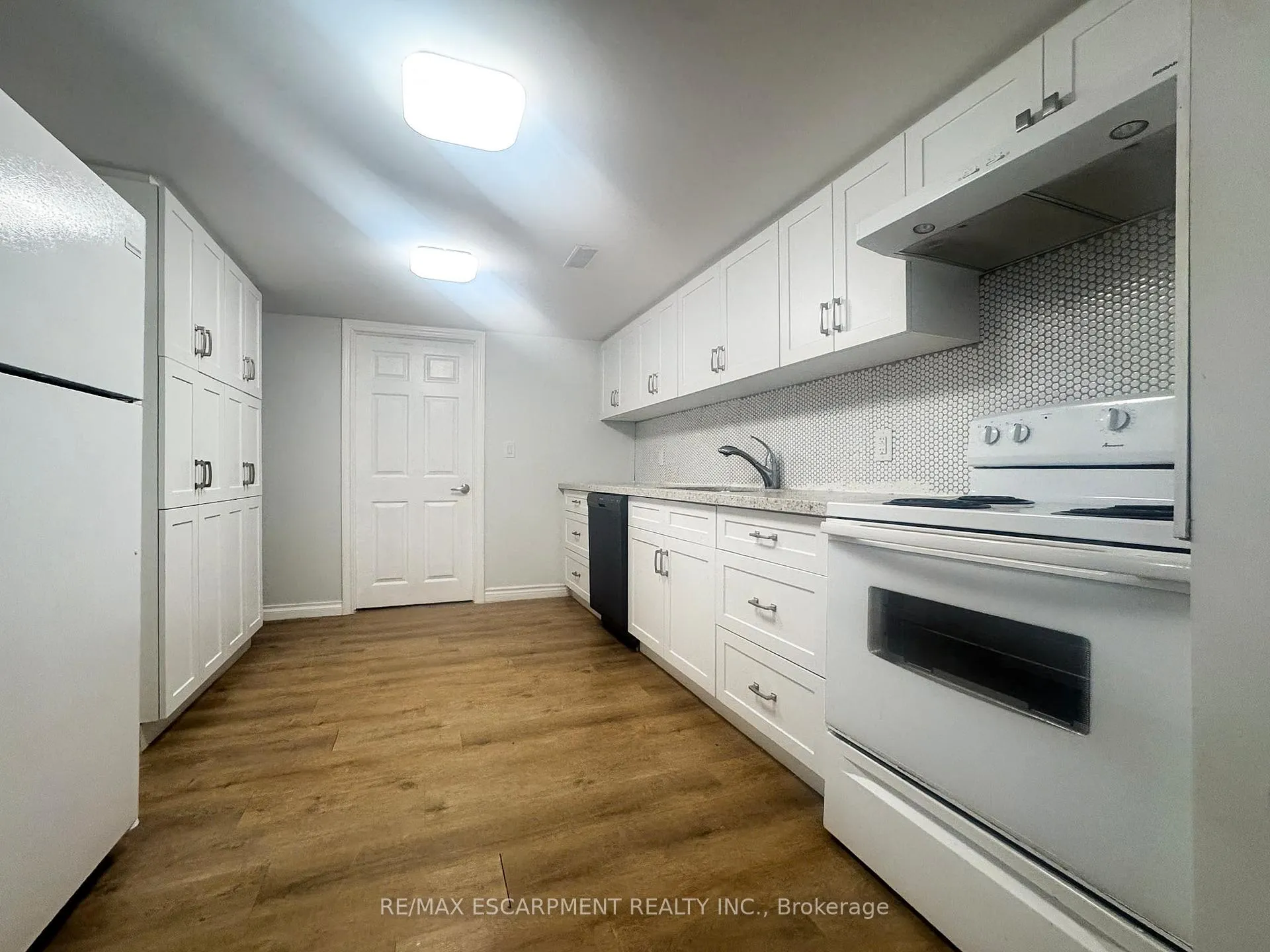 Photo 12 of Unit LOWER, 1328 Sharbot Street, Oshawa, Lakeview — HOMEH