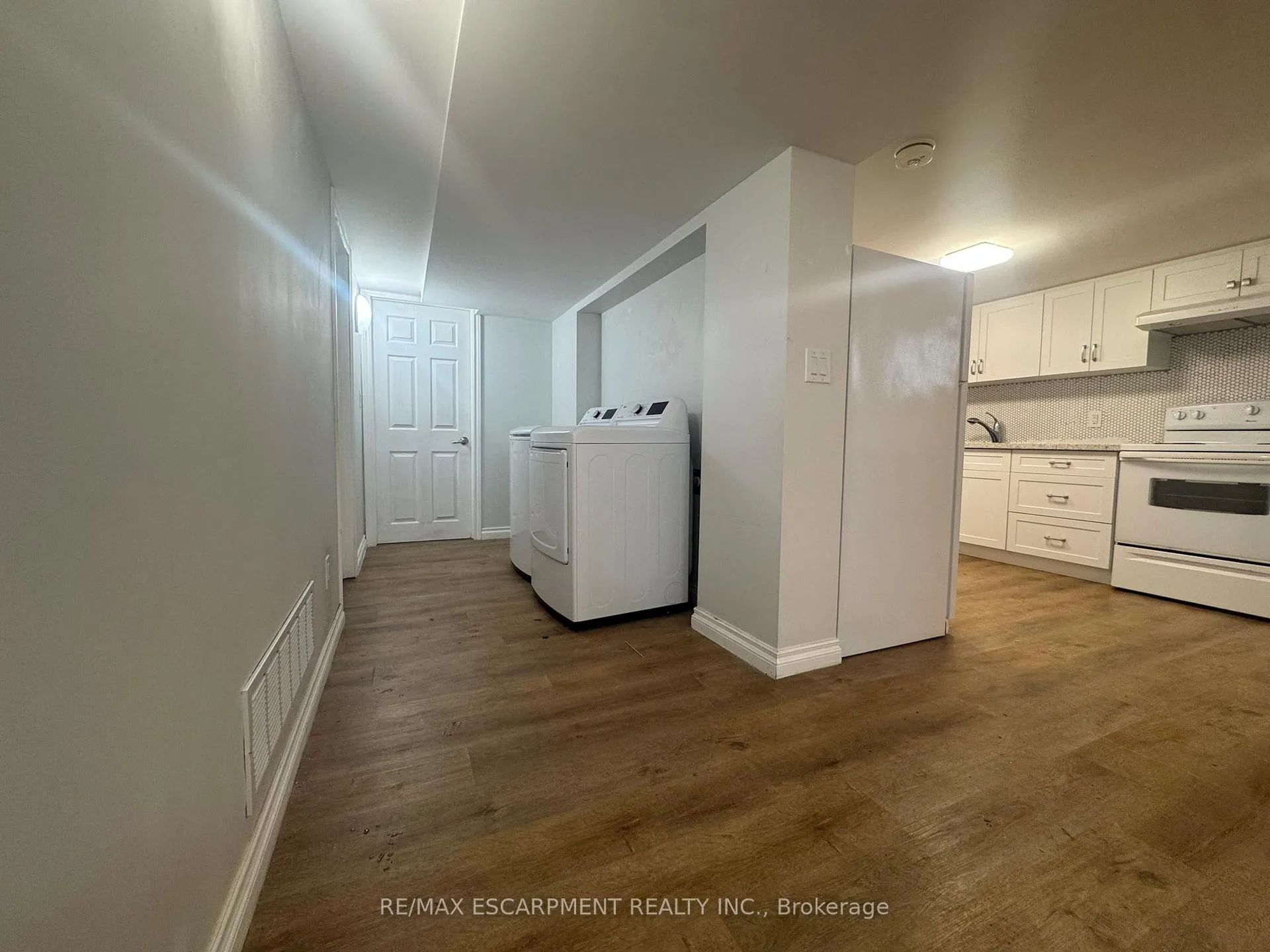 Photo 15 of Unit LOWER, 1328 Sharbot Street, Oshawa, Lakeview — HOMEH