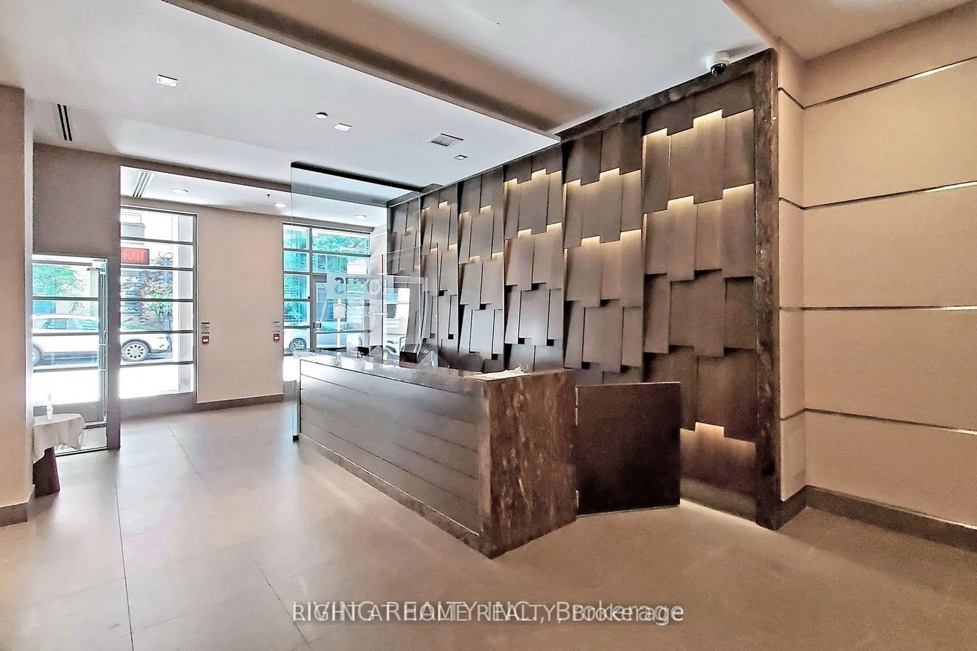 Photo 3 of Unit PH207, 8 Scollard Street, Toronto, The Annex — HOMEH