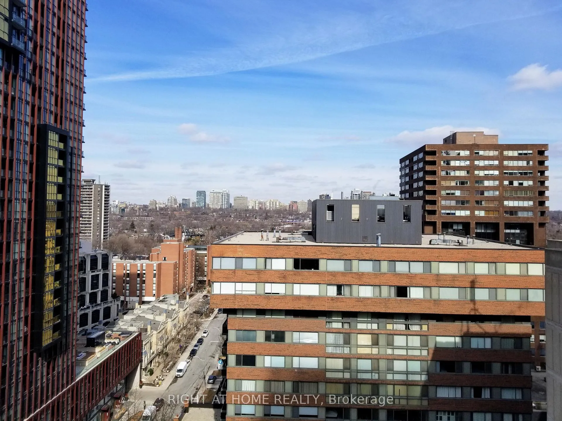 Photo 7 of Unit PH207, 8 Scollard Street, Toronto, The Annex — HOMEH