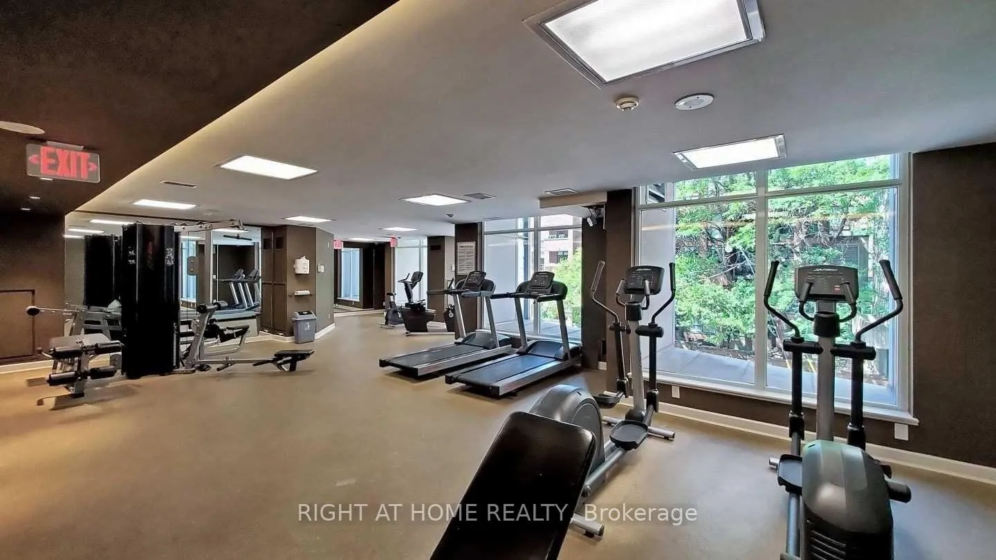 Photo 18 of Unit PH207, 8 Scollard Street, Toronto, The Annex — HOMEH