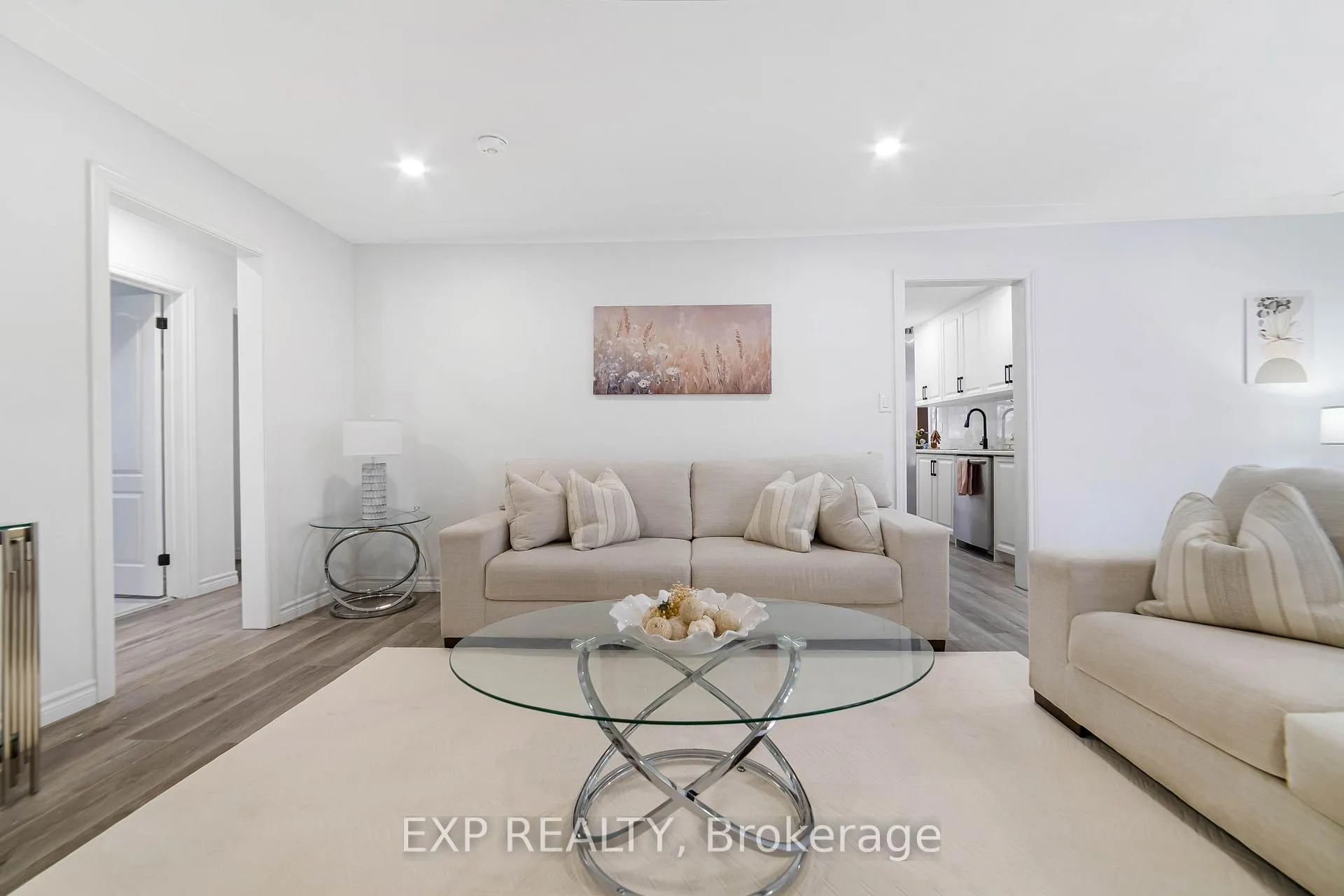 Photo 6 of 206 Vancouver Street, London, East H — HOMEH