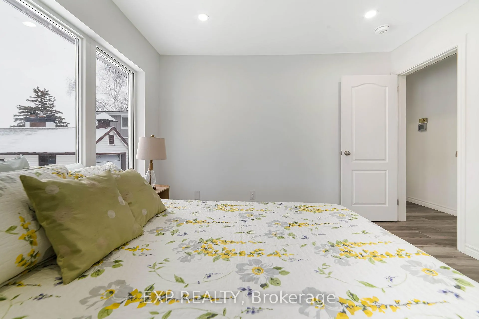 Photo 12 of 206 Vancouver Street, London, East H — HOMEH